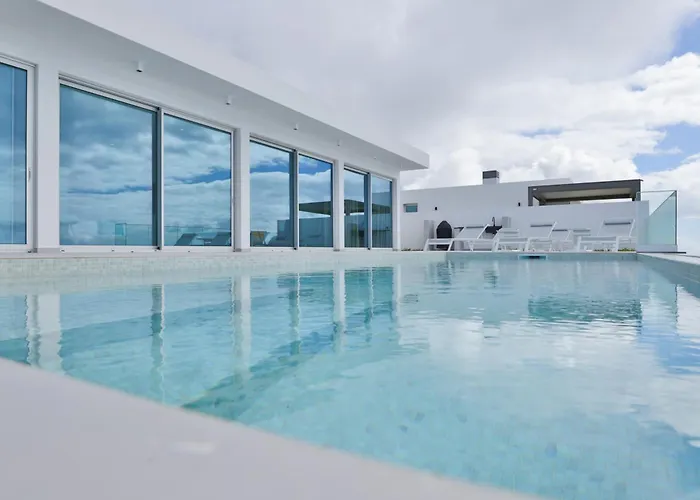 Noelia Ocean View Villa Prazeres
